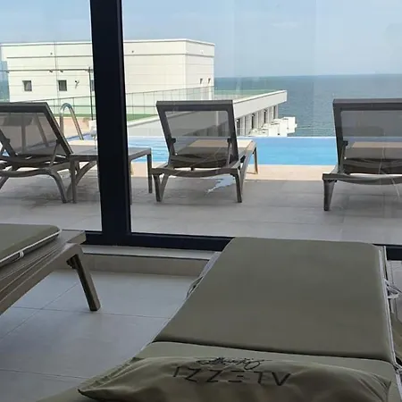 Apartment Infinity & Premium Infinity Pool & Parking Navodari